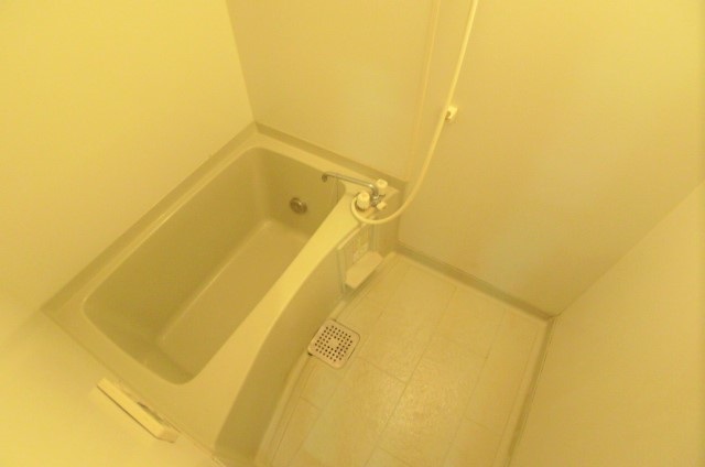 バス・シャワールーム　同タイプのお部屋の写真です。実際とは異なります。