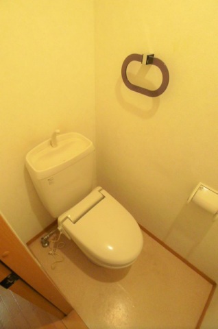 トイレ　同タイプのお部屋の写真です。実際とは異なります。