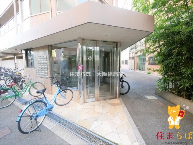 エントランス　共用部の印象も大切に