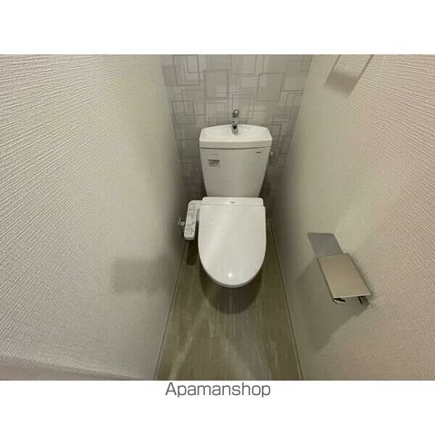 ＪＲ東西線 新福島駅 徒歩3分 15階建 築4年のトイレ写真