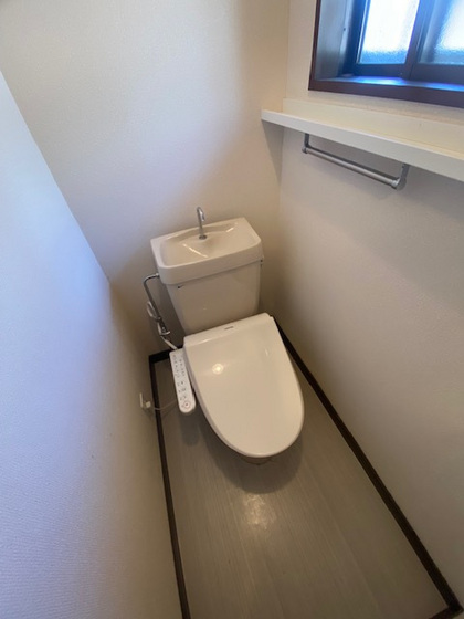 トイレ　※別部屋の写真です
