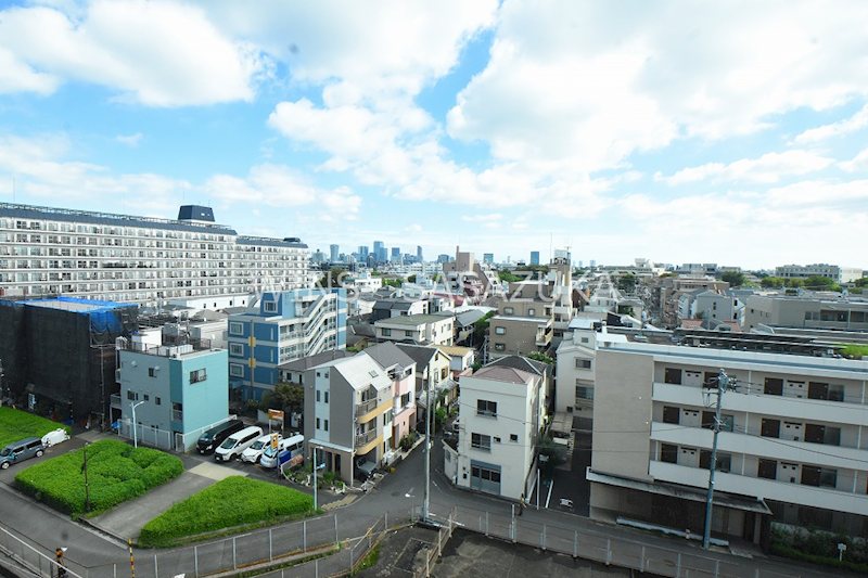 京王新線 幡ケ谷駅 徒歩4分 13階建 築8年の外観写真