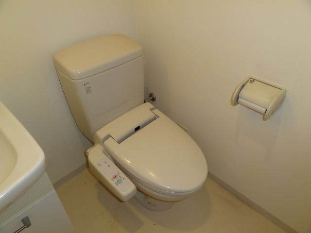 トイレ　シンプルなトイレ