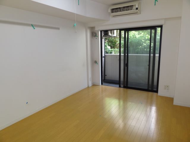 居室・リビング　広めのお部屋