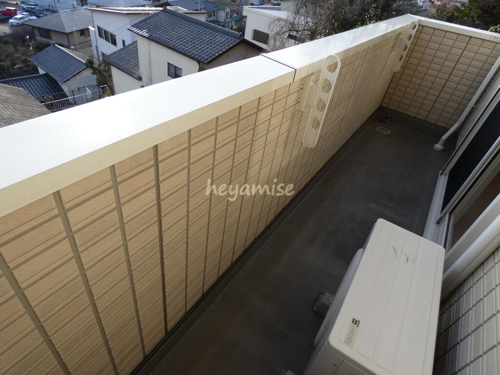 バルコニー　日当たりの良いバルコニーで洗濯物が良く乾きます☆
