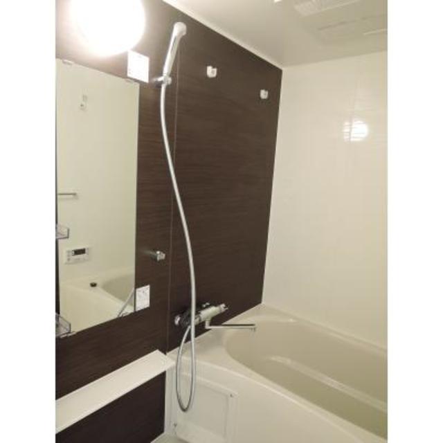 バス・シャワールーム　※写真は同タイプ住戸です。