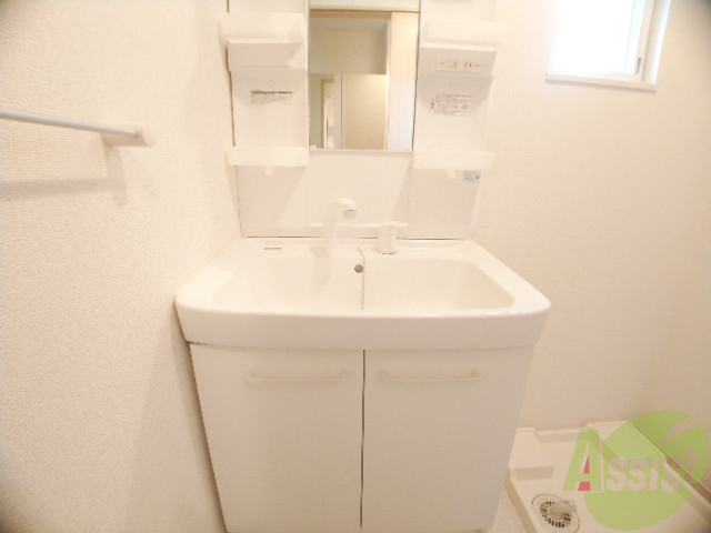洗面設備　洗面はコチラでお願いします。朝の準備もバッチです。