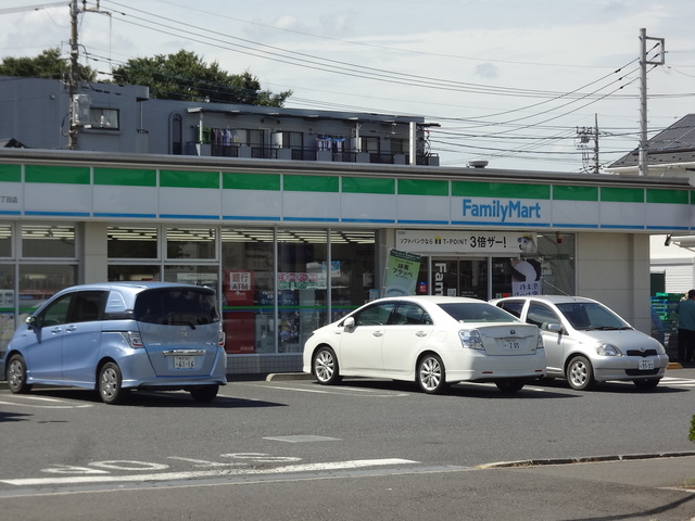 コンビニ　ファミリーマート所沢けやき台一丁目店（コンビニ）まで555m