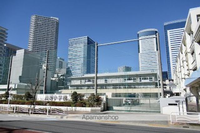 小学校　豊洲小学校（小学校）まで184m