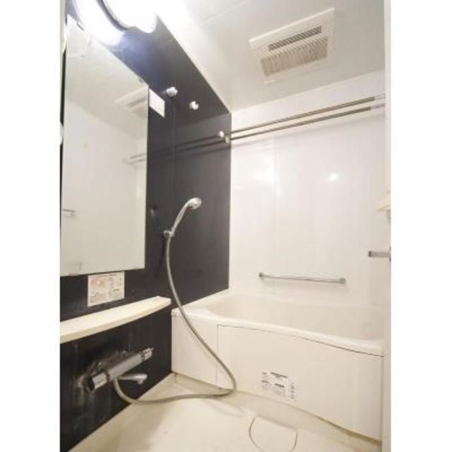 バス・シャワールーム　写真は同タイプ住居です。
