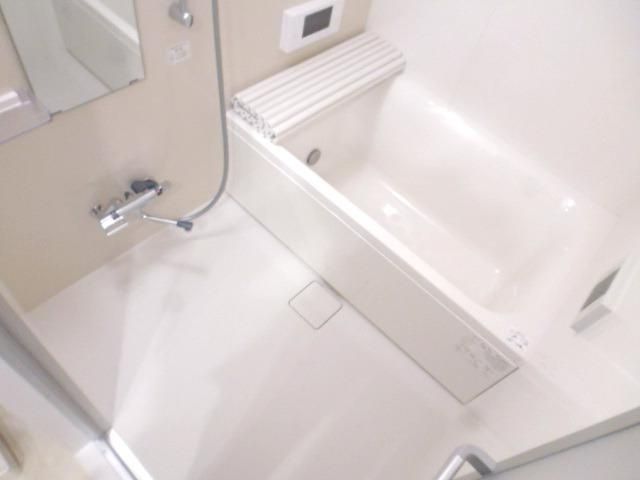 バス・シャワールーム　★追い焚き機能・浴室乾燥機付★