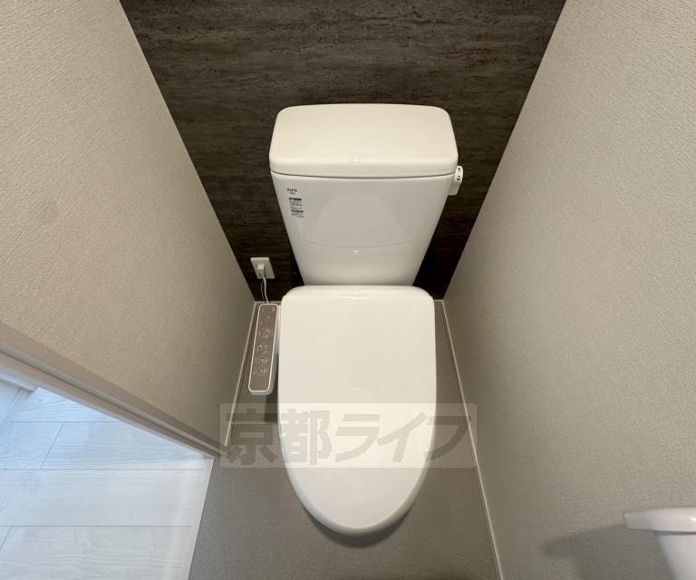 近鉄京都線 伏見駅 徒歩6分 3階建 築1年のトイレ写真