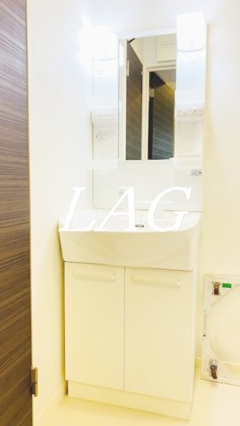 洗面設備　独立洗面台です。