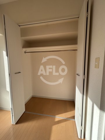 収納　ルーエ江坂　クローゼット