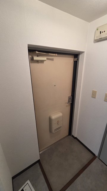 ユニテック甲子園の玄関写真