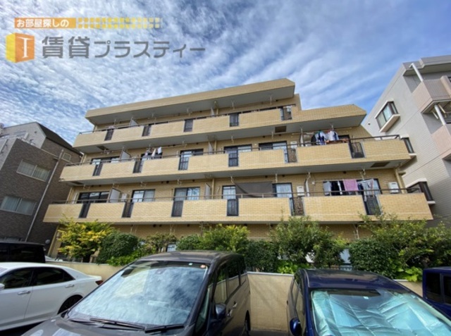建物外観　夢の国と新浦安駅の間で。。