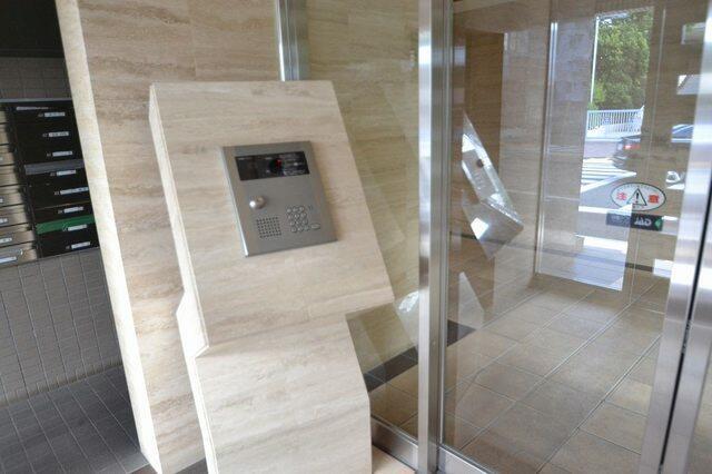 エントランス　オートロック