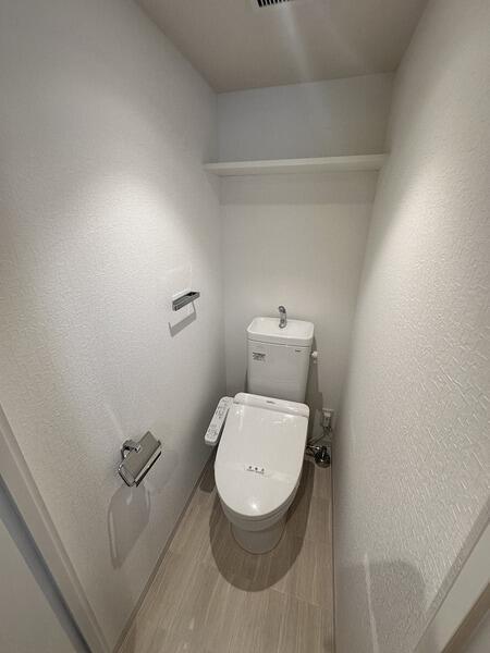 トイレ　同間取りタイプのお部屋です