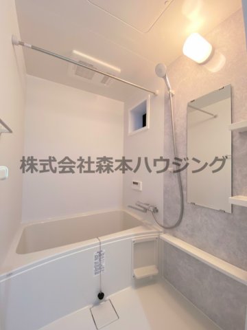 バス・シャワールーム　きれいなお風呂です