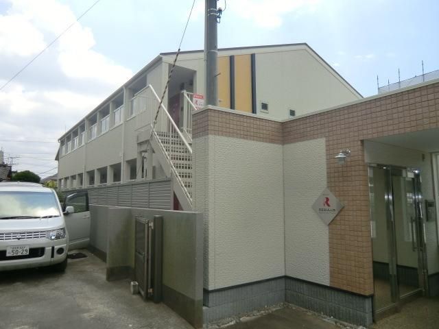 建物外観　塚田駅まで１分の立地