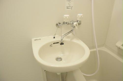 洗面設備　画像が反転している場合があります。