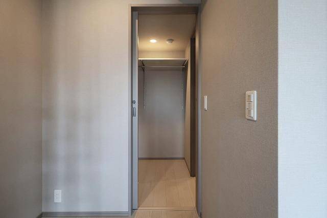 玄関　エアコン完備