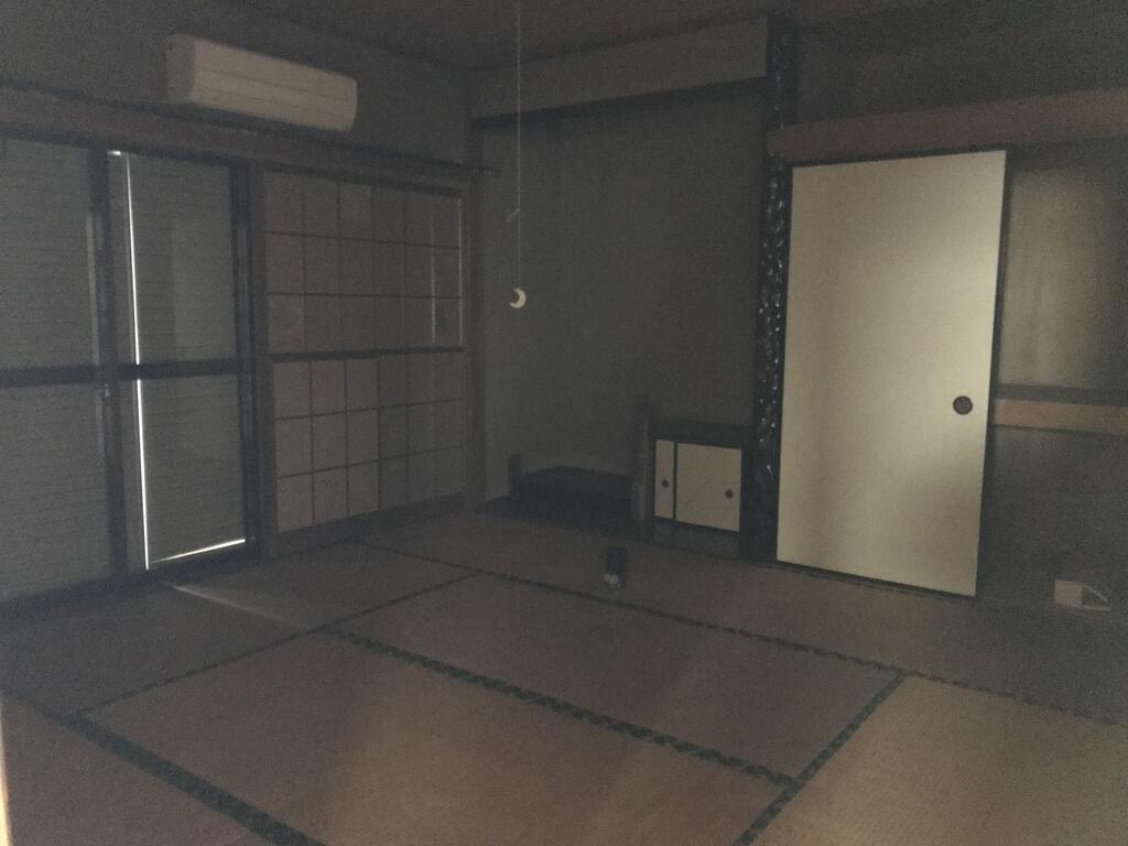 千葉貸家の居間写真