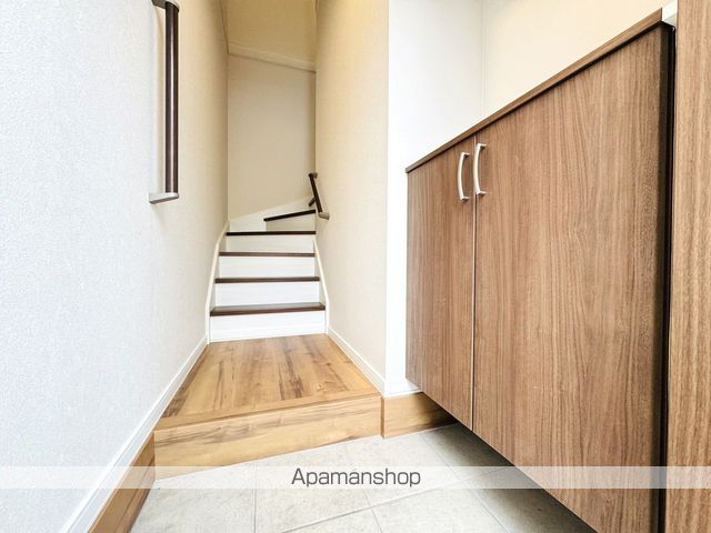 グレイスコートの玄関写真