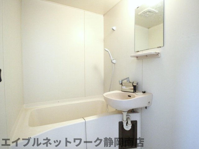 東西屋コーポの風呂写真
