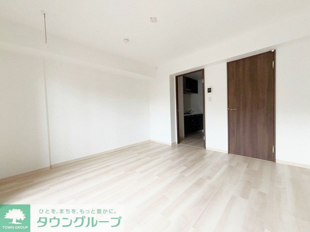 クレストの居間写真