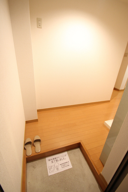 玄関　※別室の参考写真です。