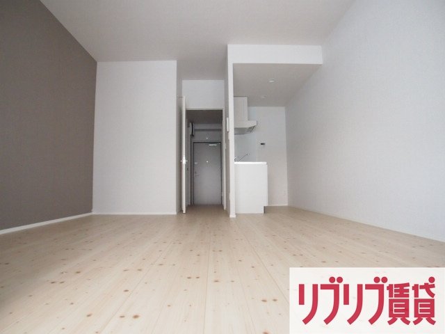 ＪＲ総武線 西千葉駅 徒歩16分 8階建 築9年の居間写真