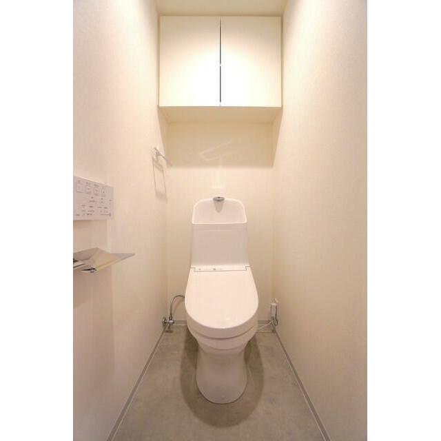 ベルファース八丁堀West 部屋番号:402のトイレ写真