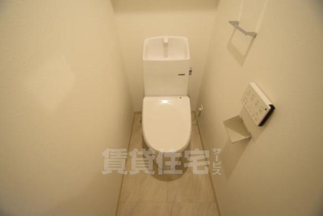 F asecia ENIFのトイレ写真
