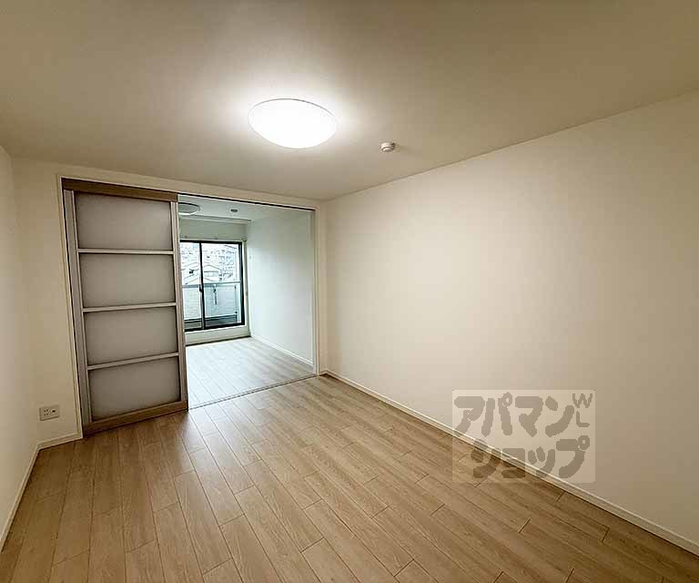 LEI 椥辻の居間写真