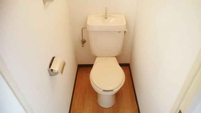 ＪＲ関西本線 三郷駅 徒歩1分 6階建 築41年のトイレ写真