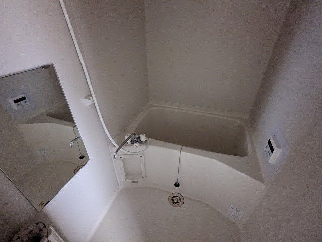 バス・シャワールーム　※別部屋参考写真