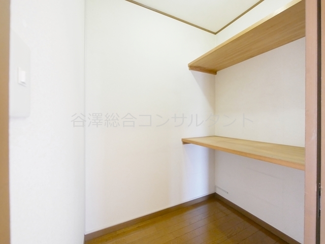 その他設備　サービスルーム（収納）