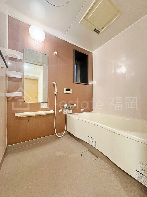 地下鉄空港線 藤崎駅 徒歩5分 7階建 築20年の風呂写真
