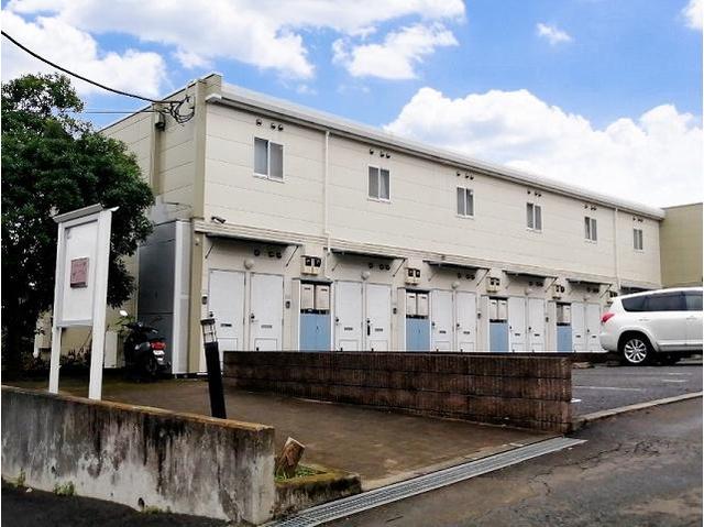 小田急線 鶴川駅 バス乗車時間：18分 最寄りバス停で下車 徒歩7分 築22年