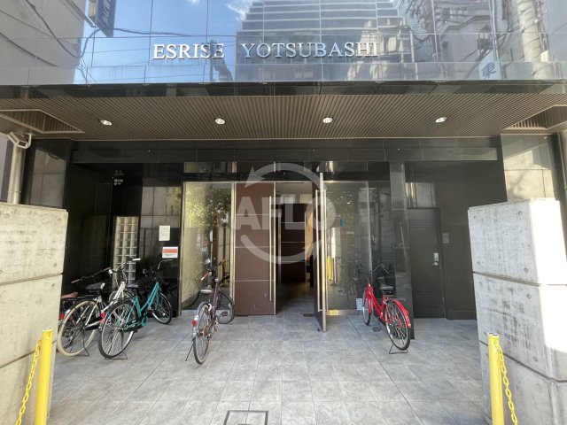 エントランス　エスライズ四ツ橋　エントランス