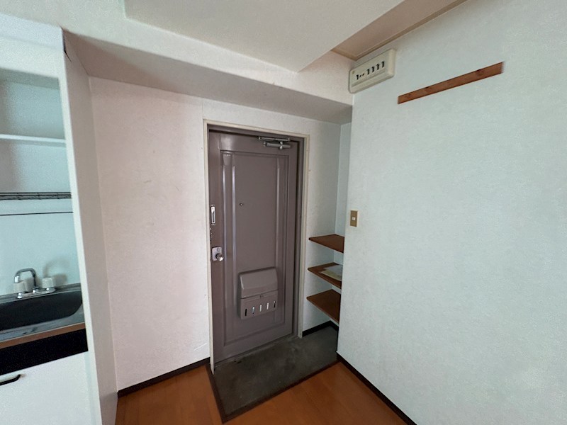 柳本マンションの玄関写真
