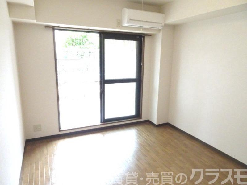 居室・リビング　明るいお部屋です♪