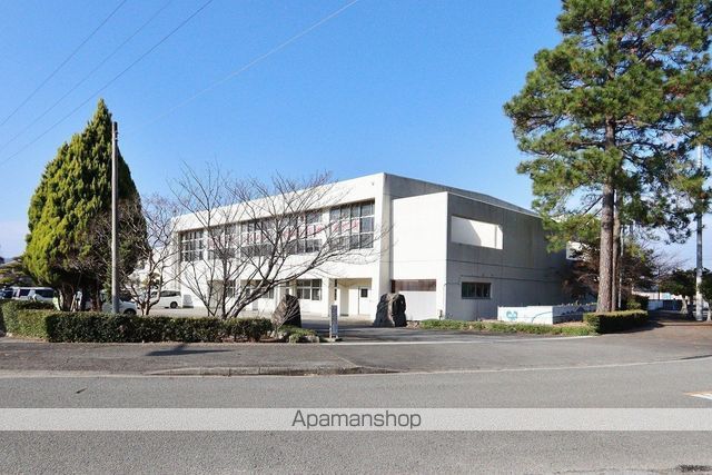小学校　鳴門西小学校（小学校）まで378m