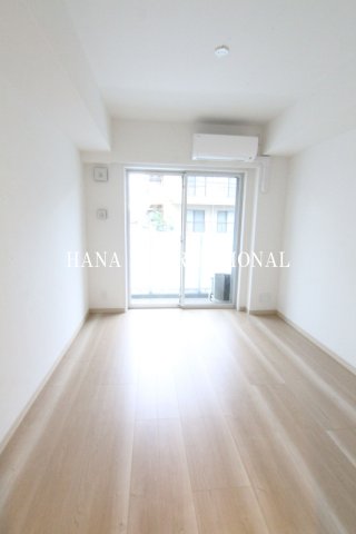 居室・リビング　他部屋参考写真です