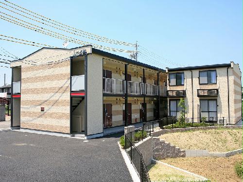 【レオパレスグリーンの建物外観】