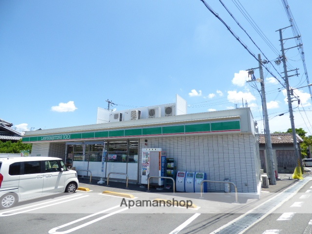 コンビニ　ローソンストア１００（コンビニ）まで968m