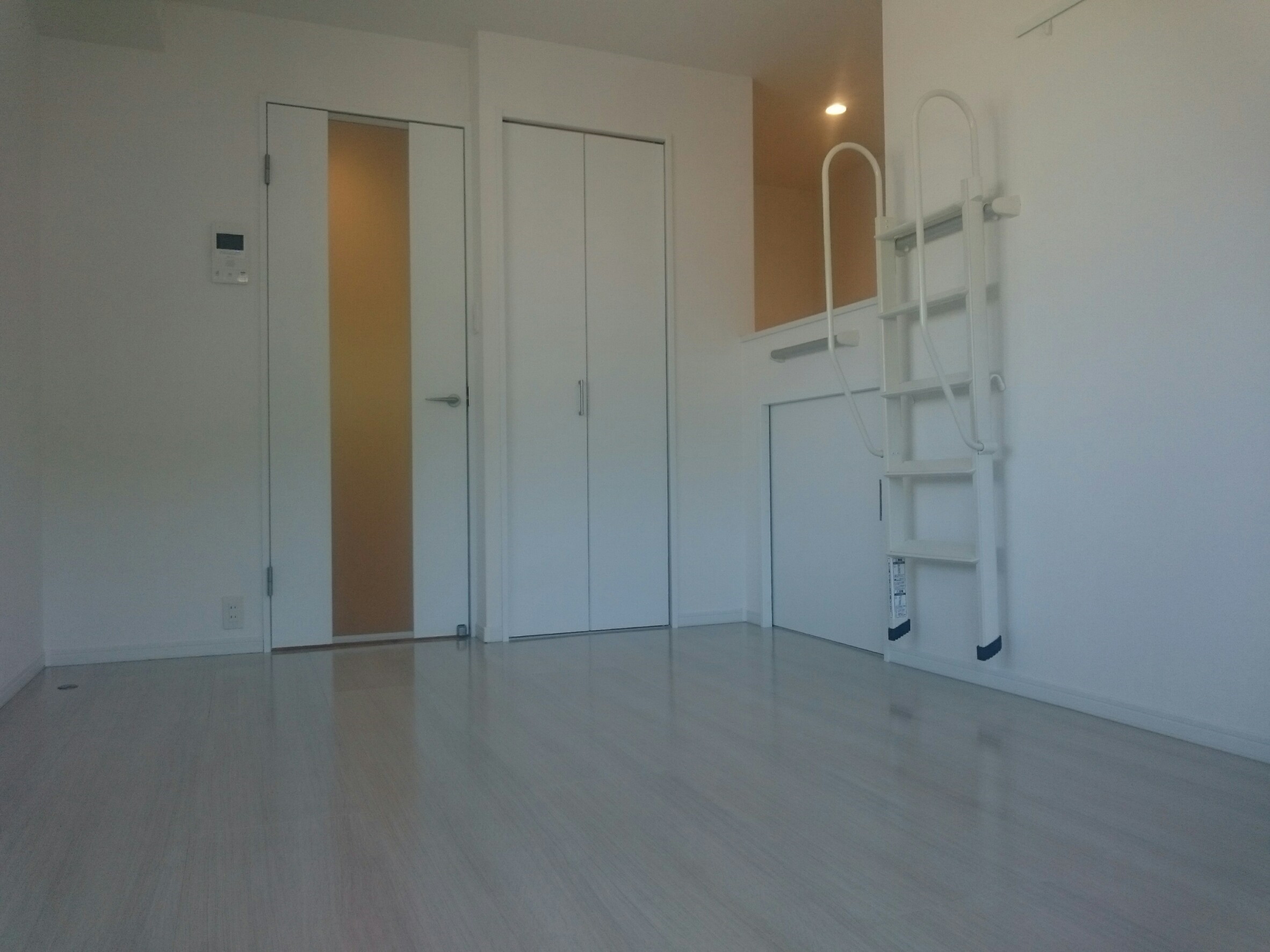 居室・リビング　白基調のオシャレなお部屋☆