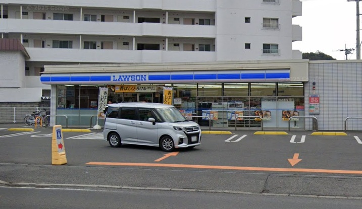 コンビニ　ローソン 岡山津島西坂一丁目店（コンビニ）まで550m