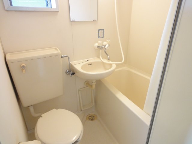 トイレ　同物件別号室